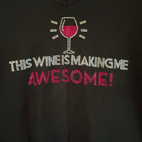 NWOT Chris’s Stuff cotton 3/4 length sleeve v-neck shirt, wine embossed, Sz. L - Picture 2 of 6